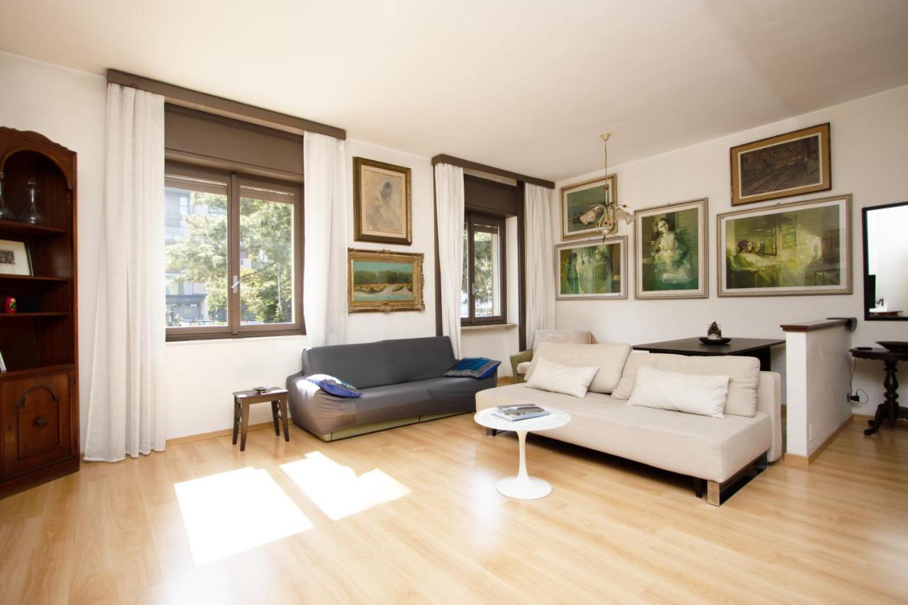 Note D'Artista-Duomo 15 Minutes Apartment มิลาน ภายนอก รูปภาพ